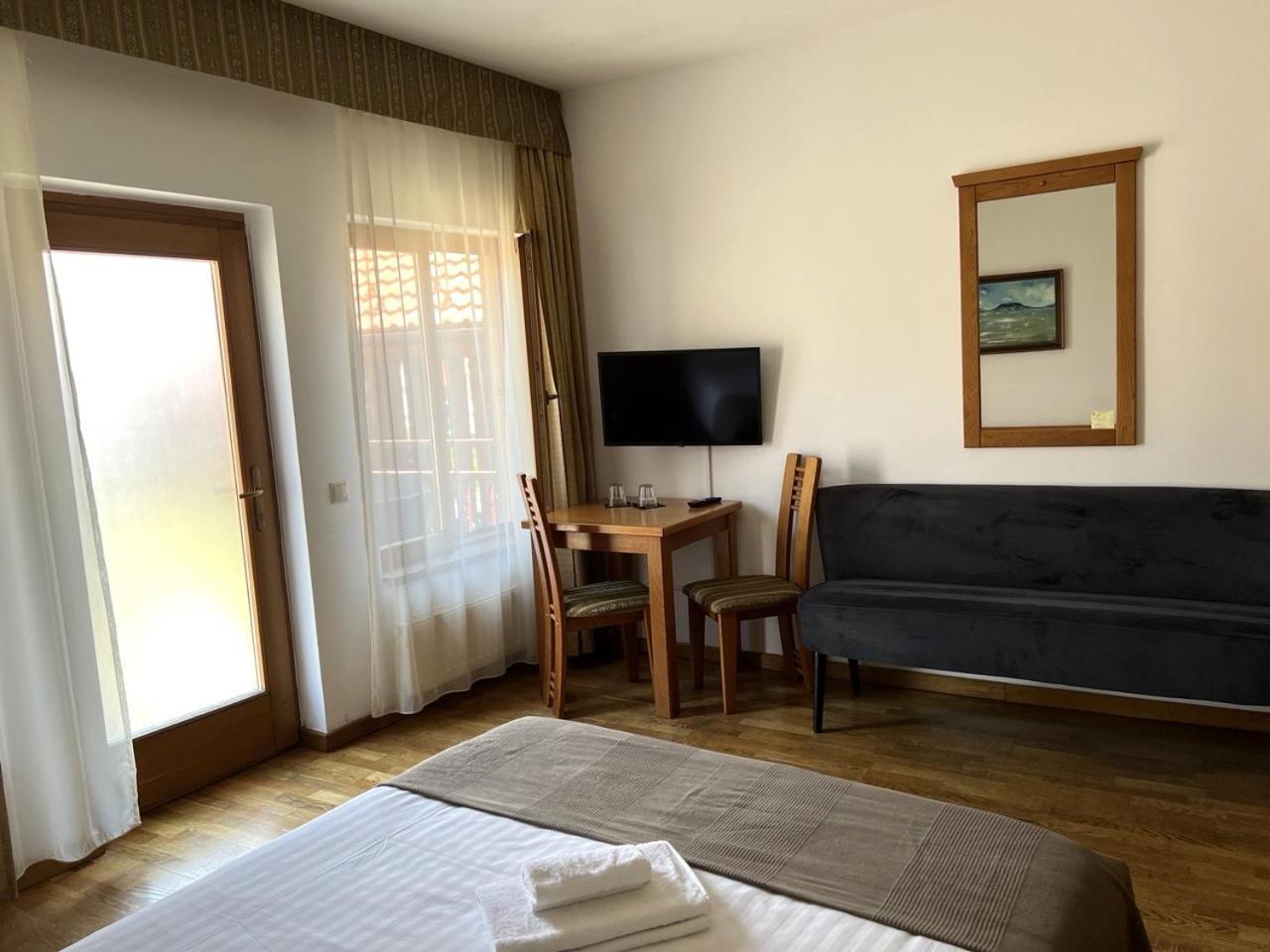 普拉伊德Sobanya Panzio住宿加早餐旅馆 外观 照片