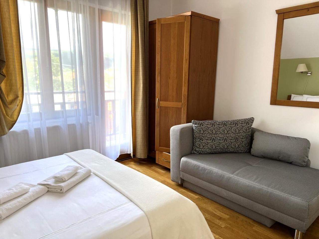普拉伊德Sobanya Panzio住宿加早餐旅馆 外观 照片
